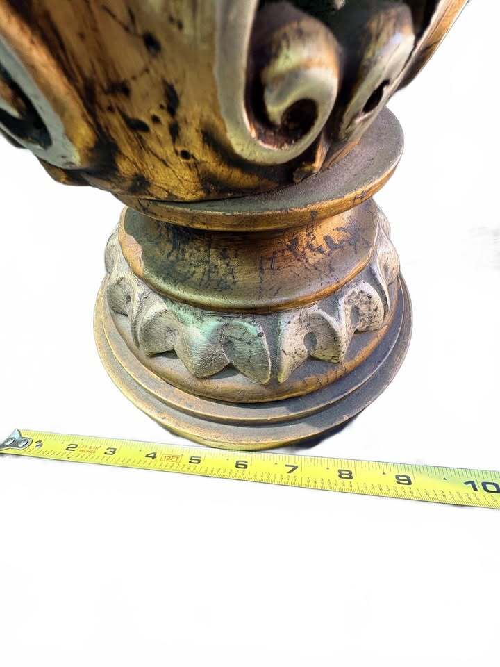 Vintage Ceramic Table Lamp with Intricate Carved Design and Gold Finish