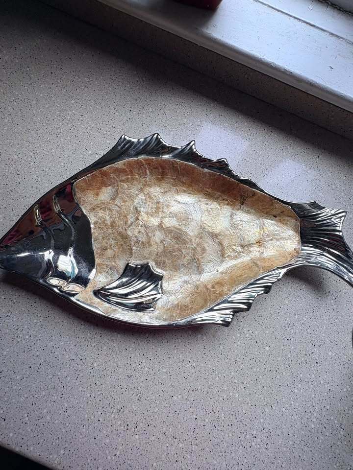 Fish-Shaped Decorative Platter with Capiz Shell Inlay