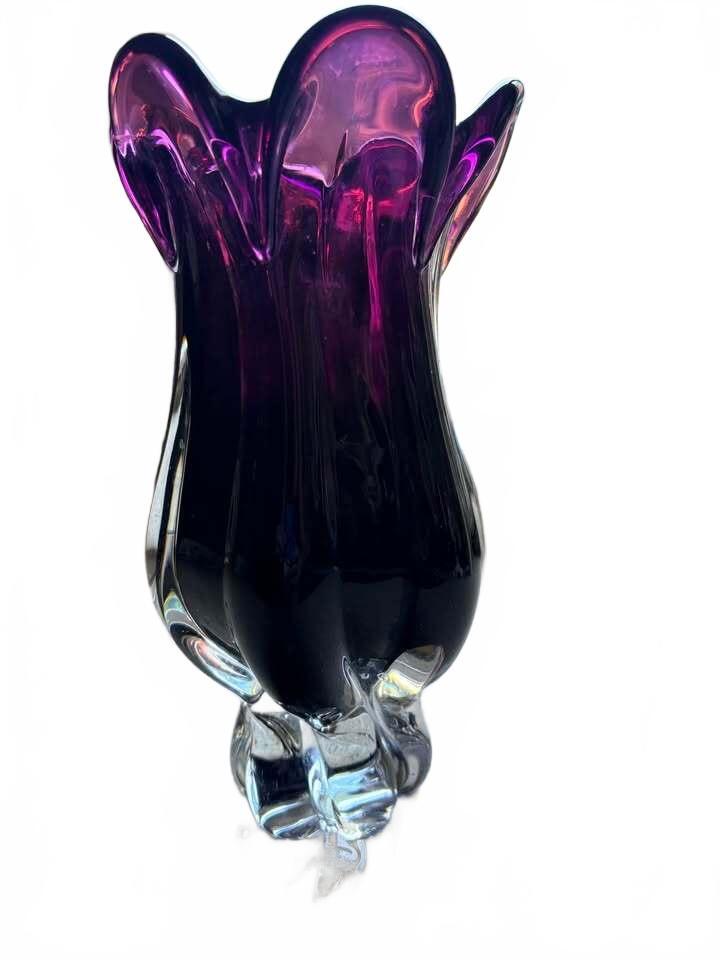 Mid Century Amethyst Purple Royal Gallery Art Glass Vase