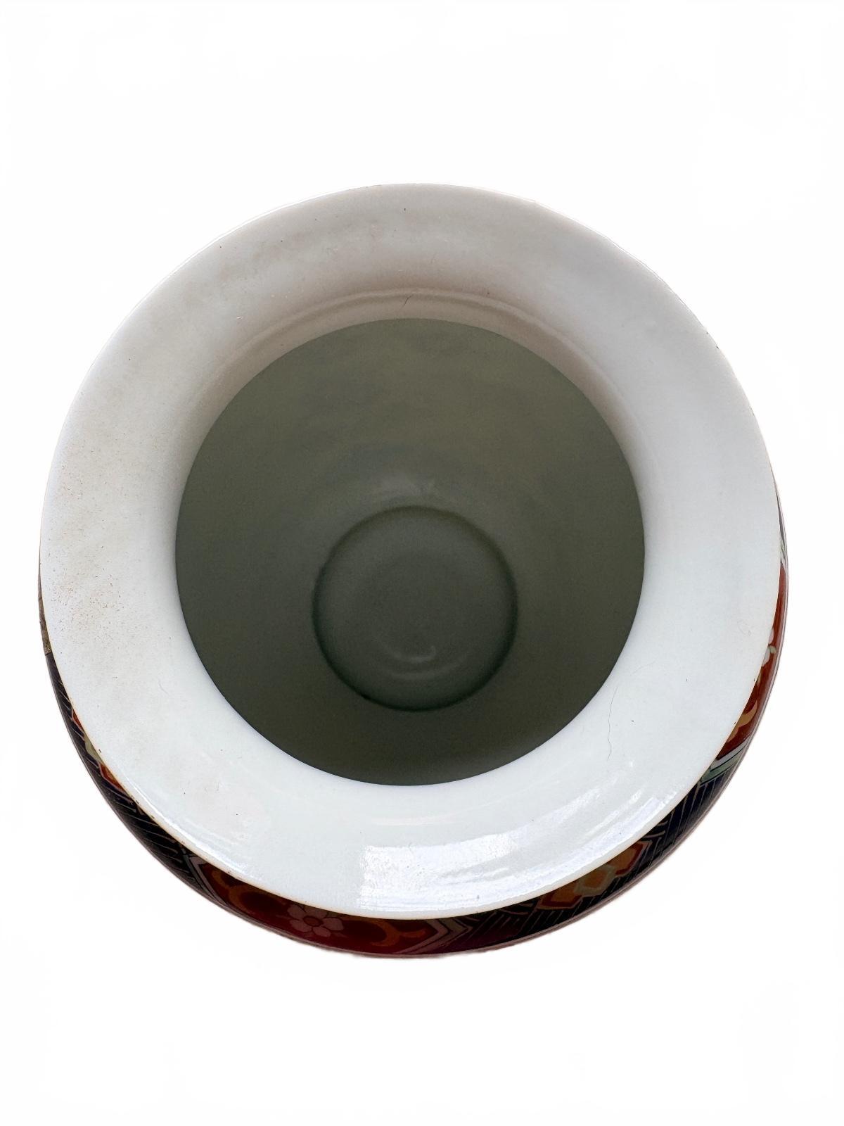 Wakayama Japanese Porcelain Floral Vase with Traditional Pattern