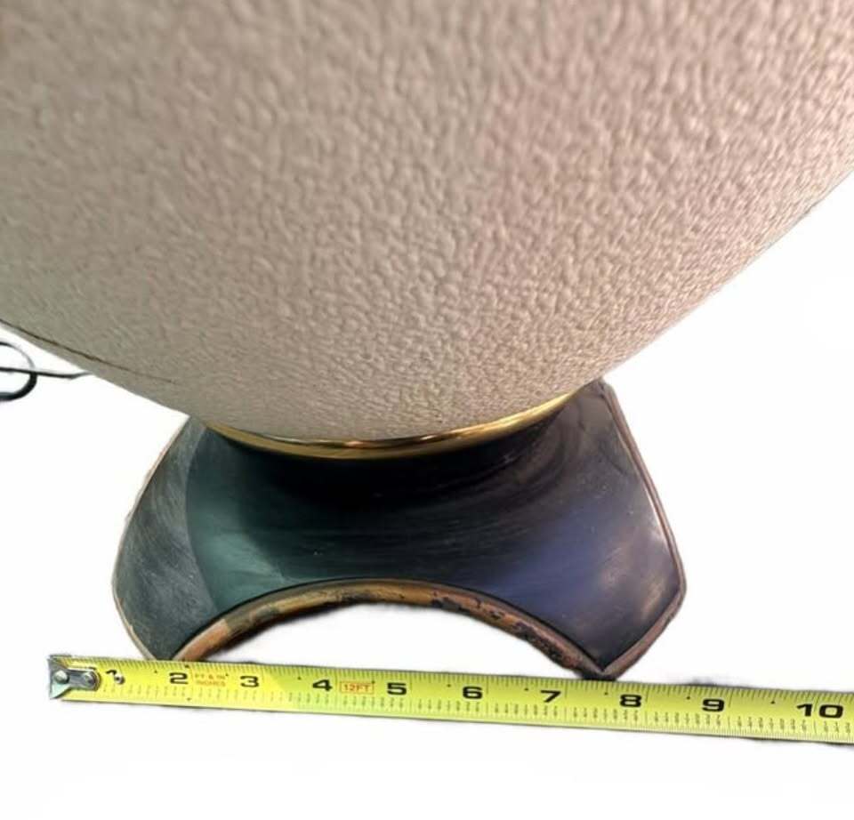Vintage Textured Ceramic Floral Table Lamp