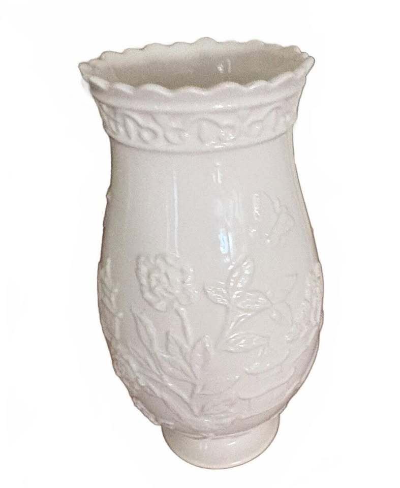 Chinoiserie Embossed White Ceramic Vase