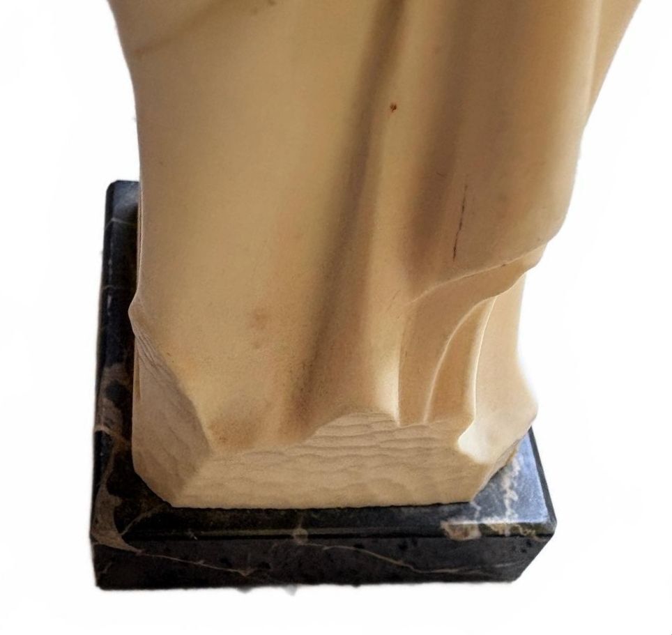 G. Ruggeri Italian Marble Sculpture of Venus de Milo Replica on Black Base